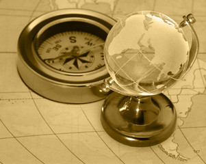 Fototapeta na wymiar Ancient compass and globe