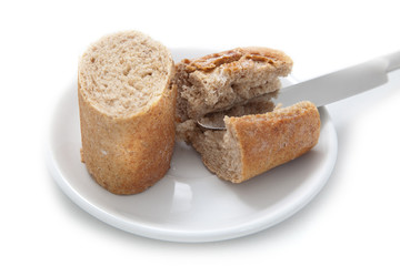 The table knife cuts bread