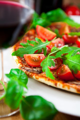Pizza and red wine