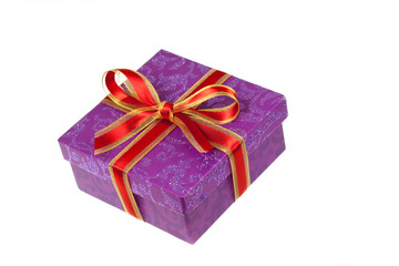 Geschenk mit Rot Schleife,freigestellt