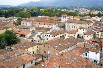 Fototapeta na wymiar Lucca w Toskanii, Italia