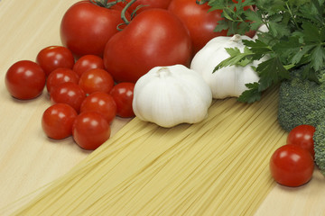 Garlic, pasta and tomatoes