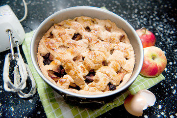 Baking apple pie