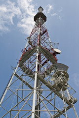 Radio telecommunications tower