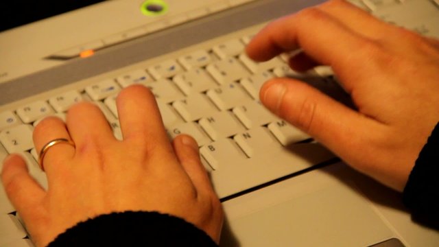 scrivere al computer