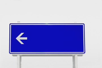 Schild in Blau 