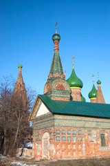 Fototapeta na wymiar View of old church in Yaroslavl, Russia