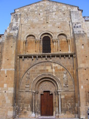 Fototapeta na wymiar Portada Iglesia de San Isidoro (León)