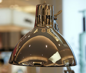 Chrom Lampe Schreibtischlampe im Büro