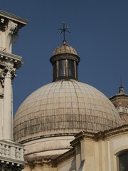 Cimborrio de iglesia en Venecia