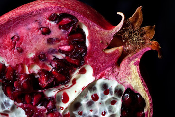 Halbierter Granatapfel, Detailansicht