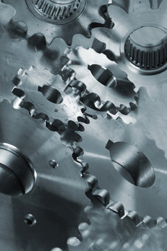 gear machinery in titanium