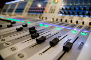 Mixer audio mp3