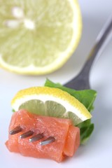 Lachs mit Zitrone und Dill