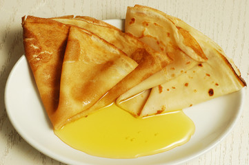 pancakes with honey