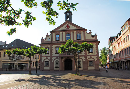 「Rastatt」の画像 1,210 件の Stock 写真、ベクターおよびビデオ Adobe Stock