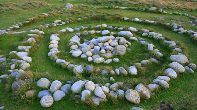 spirale de galets celtiques