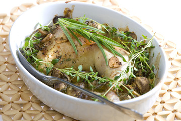 chicken with champignons and herbs