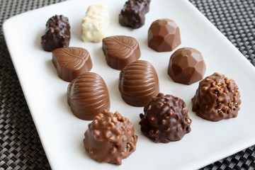 assortiment pralinés & chocolats