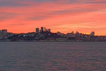 Fototapeta premium San Francisco skyline at sunset