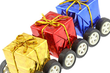 train transport distribution cadeaux Noël fond blanc