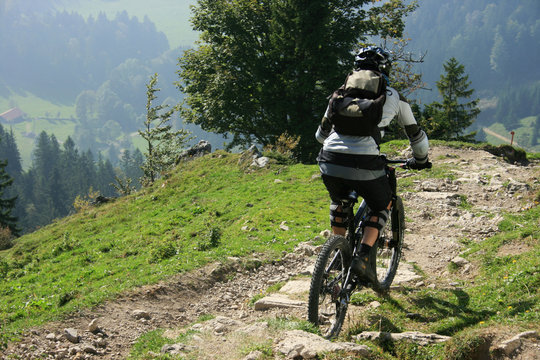Mountainbiker in den bayerischen Alpen