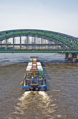 Container fahren fort