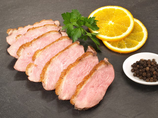 Rosa gebratene Entenbrust