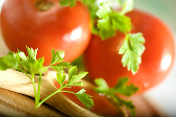 parsley and tomato