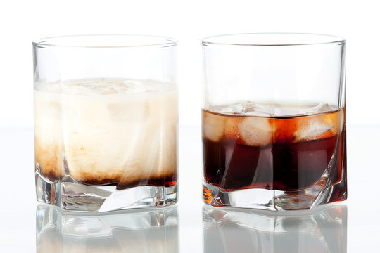Black russian and white russian cocktails