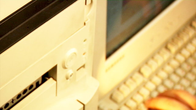 dvd-rom eject disk with my music