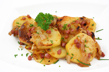 Bratkartoffeln mit Speck und Zwiebeln