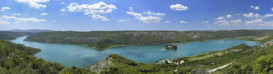 Panoramique de la riviere Krka