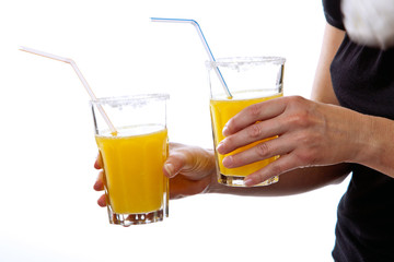 Zwei Gläser Orangensaft