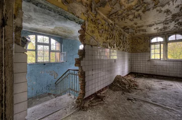 Plexiglas foto achterwand oude ziekenhuiskamer © Grischa Georgiew