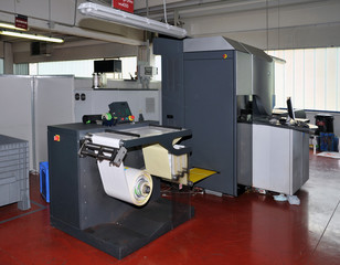 Stampante digitale industriale per etichette