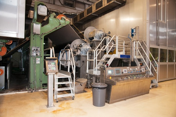 Fabbrica cartone – Macchina continua