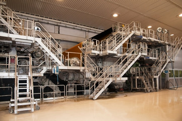 Fabbrica cartone – Macchina continua
