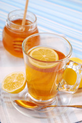 tea with lemon and honey
