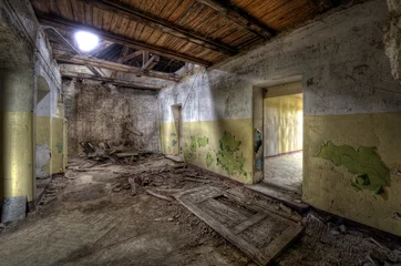 Badkamer foto achterwand Gat in het plafond © Grischa Georgiew