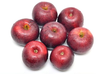 red apples