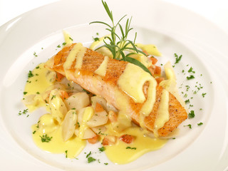 Lachssteak mit Hollandaise