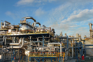 Oil refinery plant - obrazy, fototapety, plakaty