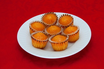 Cakes in a plate