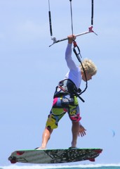 Saut de kitesurfeur