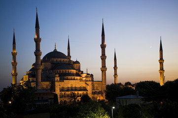 Fototapeta na wymiar Błękitny Meczet o zachodzie słońca