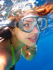 Naklejka premium Woman underwater portrait