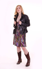 Sommerkleid und Lederjacke