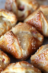 Puff pastry envelopes