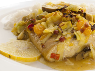 Lachs mit Currygemüse